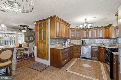 896 Pine Hill Rd, Philadelphia, PA 19115 - Photo 1