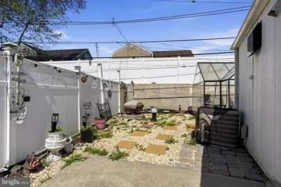 896 Pine Hill Rd, Philadelphia, PA 19115 - Photo 30