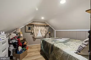 896 Pne Hl Rd, Philadelphia, PA 19115 - Photo 26