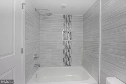 1070 N Front Street #B, Philadelphia, PA 19123 - Photo 8