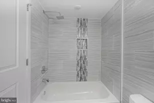 1070 N Front St, Philadelphia, PA 19123 - Photo 8