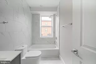 1070 N Front St, Philadelphia, PA 19123 - Photo 10