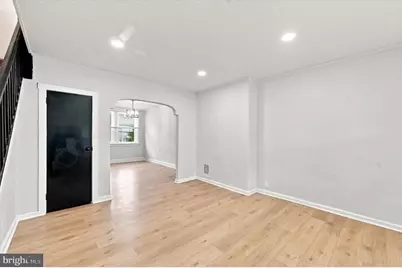 2605 S Robinson Street, Philadelphia, PA 19142 - Photo 2