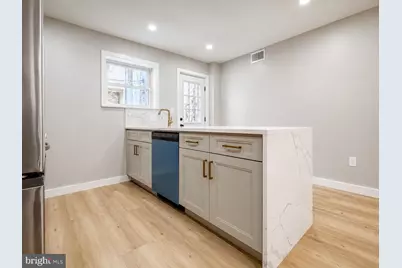 2251 S Hicks Street, Philadelphia, PA 19145 - Photo 6