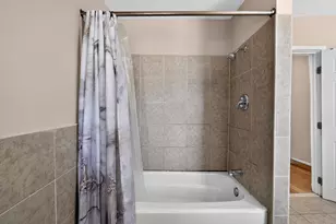 2304 S 6th St, Philadelphia, PA 19148 - Photo 12