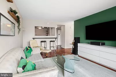 2001 Hamilton Street #922, Philadelphia, PA 19130 - Photo 2
