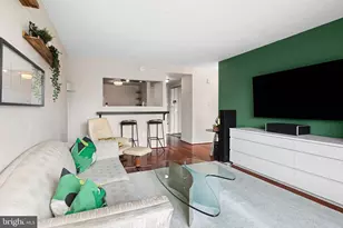 2001 Hamilton St, Philadelphia, PA 19130 - Photo 2
