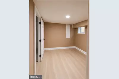 2534 Bonaffon Street, Philadelphia, PA 19142 - Photo 32