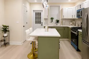 2534 Bonaffon St, Philadelphia, PA 19142 - Photo 8