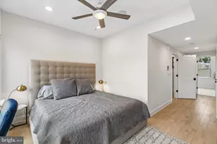 2045 St Albans St, Philadelphia, PA 19146 - Photo 12