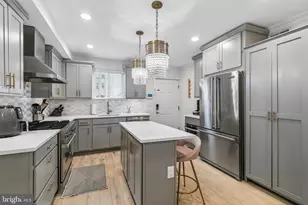 2045 St Albans St, Philadelphia, PA 19146 - Photo 8