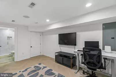 2045 Saint Albans Street, Philadelphia, PA 19146 - Photo 28