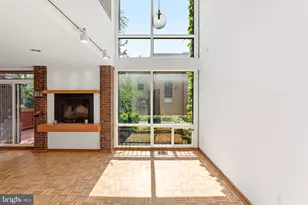 341 S 5th St, Philadelphia, PA 19106 - Photo 10