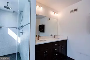 1136 S 26th St, Philadelphia, PA 19146 - Photo 34