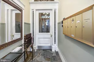 1108 Spruce St, Philadelphia, PA 19107 - Photo 32