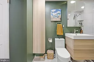 1108 Spruce St, Philadelphia, PA 19107 - Photo 22