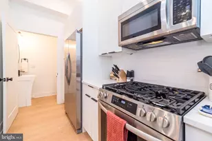 1613 Brown St, Philadelphia, PA 19130 - Photo 14