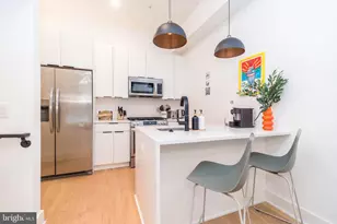 1613 Brown St, Philadelphia, PA 19130 - Photo 10