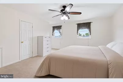 10227 N Canterbury Road, Philadelphia, PA 19114 - Photo 18