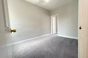 1528 S Hollywood St, Philadelphia, PA 19146 - Photo 12