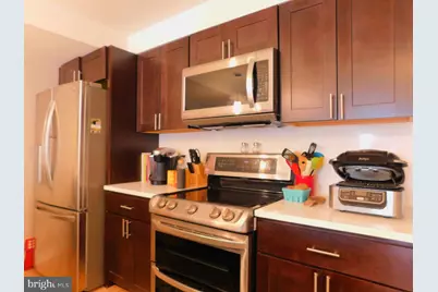 922 N 17th Street #F, Philadelphia, PA 19130 - Photo 8