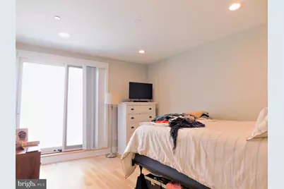 922 N 17th Street #F, Philadelphia, PA 19130 - Photo 16