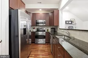 606 Admirals Way, Philadelphia, PA 19146 - Photo 6