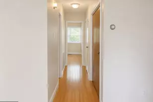 8828 Cottage St, Philadelphia, PA 19136 - Photo 4