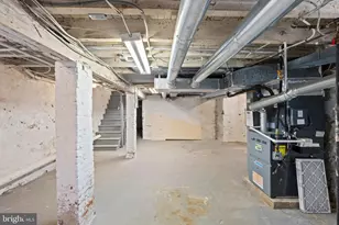 216 W Mt Pleasant Ave, Philadelphia, PA 19119 - Photo 32