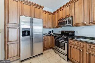 128 South St, Philadelphia, PA 19147 - Photo 2