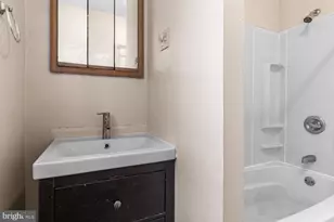 1109 S 52nd St, Philadelphia, PA 19143 - Photo 18