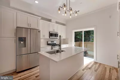 1335 S Bouvier Street, Philadelphia, PA 19146 - Photo 6