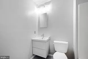 641 N 16th St, Philadelphia, PA 19130 - Photo 12