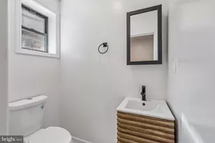 2107 S Garnet St, Philadelphia, PA 19145 - Photo 6