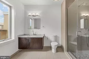 919 N 5th St, Philadelphia, PA 19123 - Photo 16