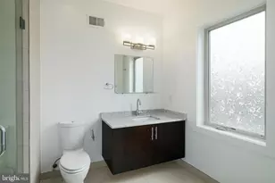 919 N 5th St, Philadelphia, PA 19123 - Photo 14