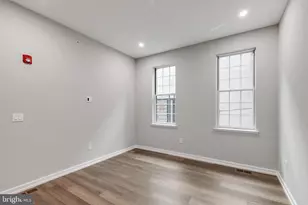 752 S 16th St, Philadelphia, PA 19146 - Photo 12