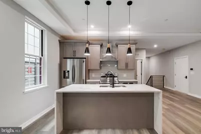 752 S 16th Street #1B, Philadelphia, PA 19146 - Photo 2