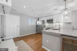 2 Leverington Ave, Philadelphia, PA 19127 - Photo 2