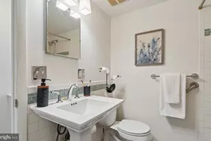 1732 Lombard St, Philadelphia, PA 19146 - Photo 20