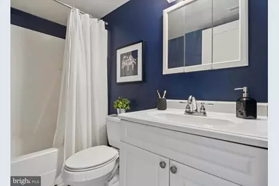 1732 Lombard Street, Philadelphia, PA 19146 - Photo 24