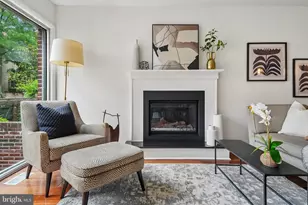 1732 Lombard St, Philadelphia, PA 19146 - Photo 4