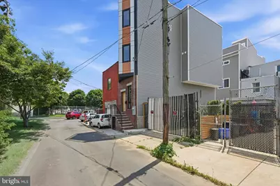 2440 E Harold Street, Philadelphia, PA 19125 - Photo 16