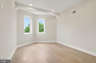 2440 E Harold St, Philadelphia, PA 19125 - Photo 4