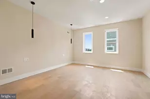 2440 E Harold St, Philadelphia, PA 19125 - Photo 10