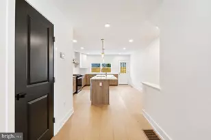 1110 Pierce St, Philadelphia, PA 19148 - Photo 10