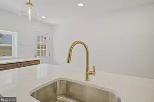 1110 Pierce St, Philadelphia, PA 19148 - Photo 14