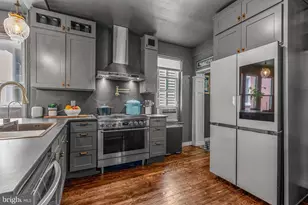558 Jamestown St, Philadelphia, PA 19128 - Photo 14