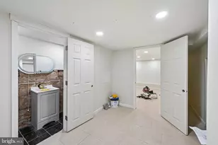 2120 S Lloyd St, Philadelphia, PA 19142 - Photo 14