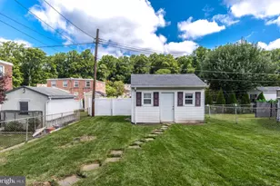 8606 Bridle Rd, Philadelphia, PA 19115 - Photo 60